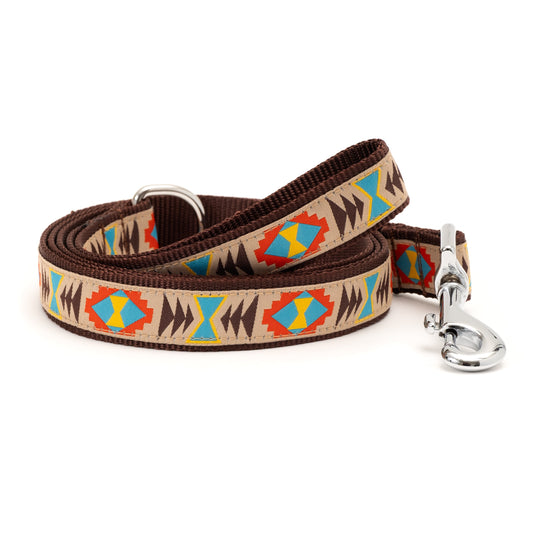 Santa Fe tan ribbon and nylon dog leash, coiled leash