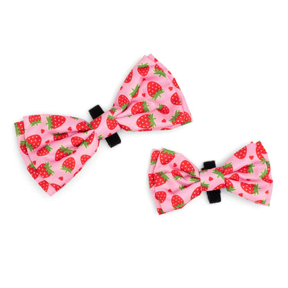 Strawberries Dog Bow Tie – Polyester, Pink, Sizes S, L