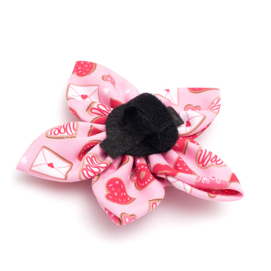 Love & Kisses Dog Flower – Polyester, Pink, Sizes S, L