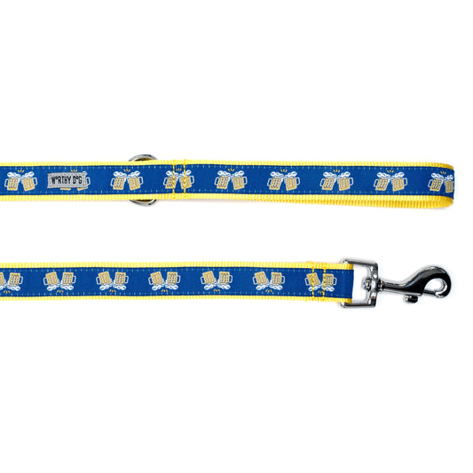 Blue Beer Mug Nylon Dog Leash — ribbon and hardware detail