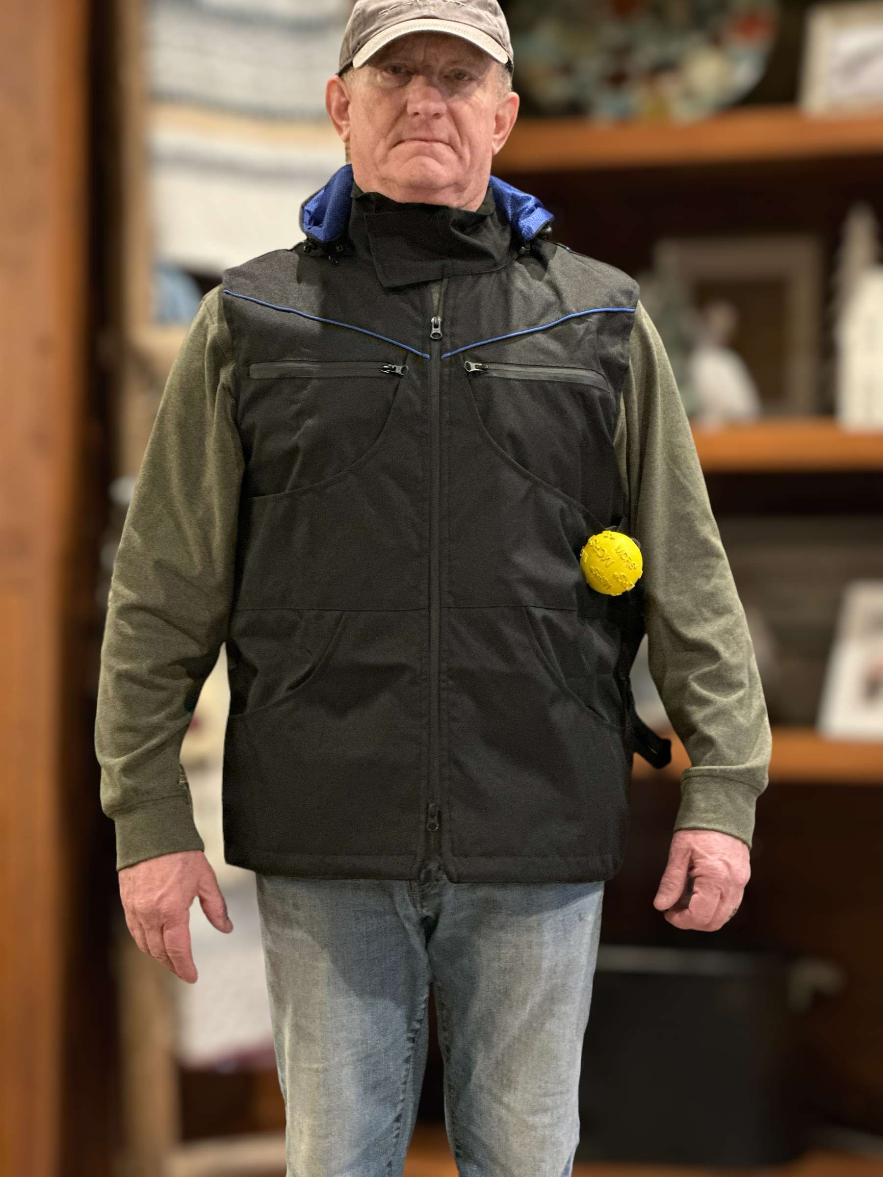 USA Magnetic Reward Training Vest - Dog Outdoor - Image 7